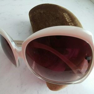 Sunglasses, Miu miu